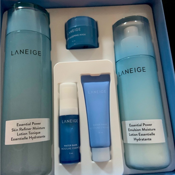 LANEIGE Other - LANEIGE BASIC DUO MOISTURE SKINCARE SET W/TONER & EMULSION 5PCS